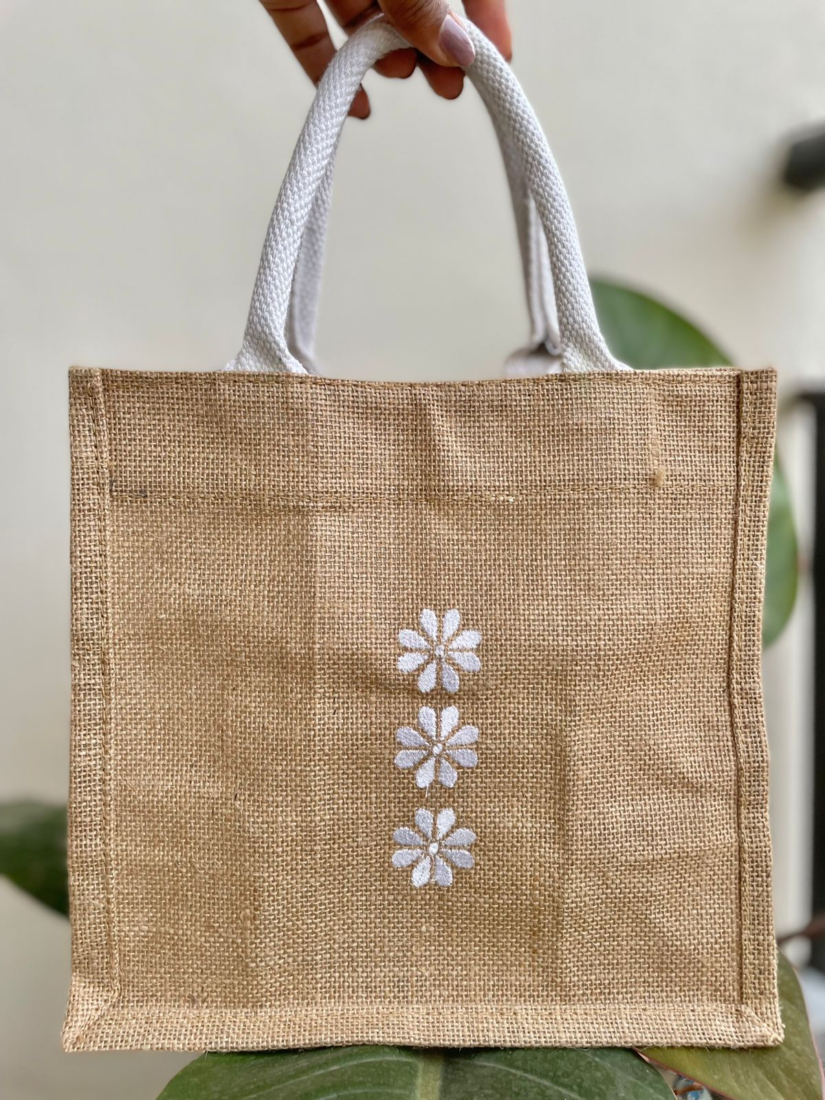 Embroidered Elegant Jute Lunch Bag